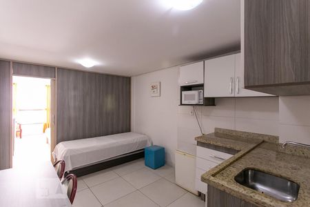 Sala/Cozinha de kitnet/studio para alugar com 1 quarto, 35m² em Centro Histórico, Porto Alegre