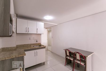 Sala/Cozinha de kitnet/studio para alugar com 1 quarto, 35m² em Centro Histórico, Porto Alegre