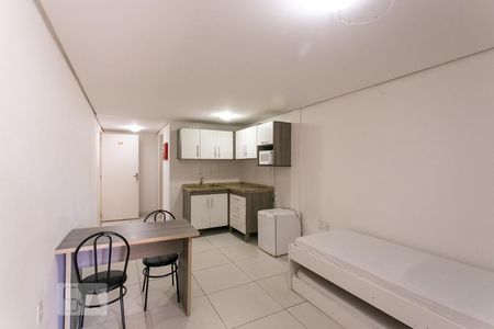 Sala/Cozinha de kitnet/studio para alugar com 1 quarto, 35m² em Centro Histórico, Porto Alegre