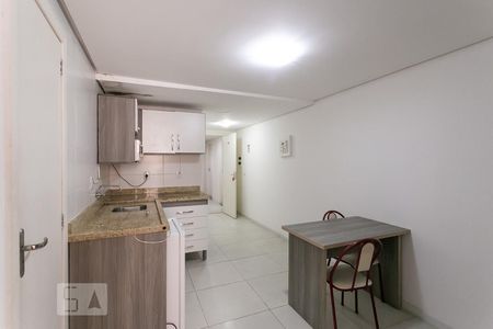 Sala/Cozinha de apartamento para alugar com 1 quarto, 35m² em Centro Histórico, Porto Alegre