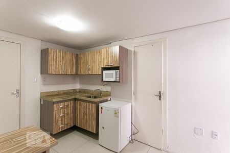 Sala/Cozinha de kitnet/studio para alugar com 1 quarto, 35m² em Centro Histórico, Porto Alegre