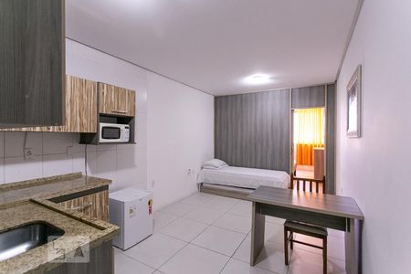 Sala/Cozinha de kitnet/studio para alugar com 1 quarto, 34m² em Centro Histórico, Porto Alegre