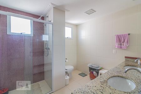 Apartamento à venda com 172m², 3 quartos e 3 vagas Apartamento à venda com 172m², 3 quartos e 3 vagasBanheiro do Quarto 2