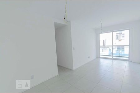 Sala de apartamento para alugar com 2 quartos, 70m² em Vila Isabel, Rio de Janeiro