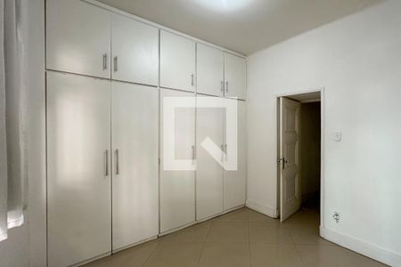 Quarto 01 de apartamento à venda com 3 quartos, 134m² em Leme, Rio de Janeiro
