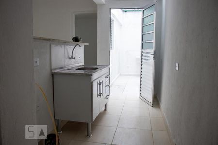 Cozinha de casa de condomínio para alugar com 1 quarto, 39m² em Vila Dom Pedro I, São Paulo