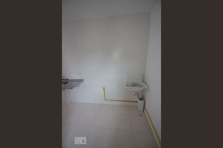 Cozinha e Área de Serviço de apartamento para alugar com 2 quartos, 45m² em Camorim, Rio de Janeiro