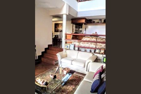Casa à venda com 5 quartos, 644m² em Serra, Belo Horizonte