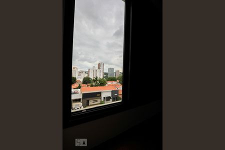 Quarto de apartamento à venda com 1 quarto, 48m² em Cambuí, Campinas