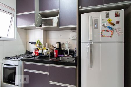 Cozinha de apartamento para alugar com 1 quarto, 48m² em Centro, Curitiba