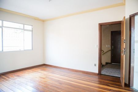 Sala de apartamento para alugar com 3 quartos, 90m² em Jardim América, Belo Horizonte