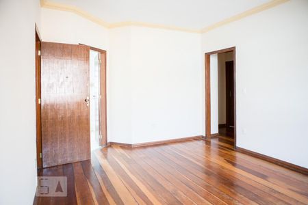 Sala de apartamento para alugar com 3 quartos, 90m² em Jardim América, Belo Horizonte