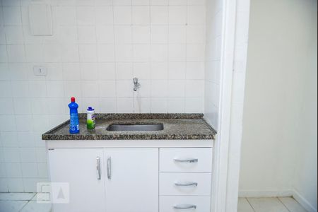 Cozinha de apartamento à venda com 1 quarto, 34m² em Copacabana, Rio de Janeiro