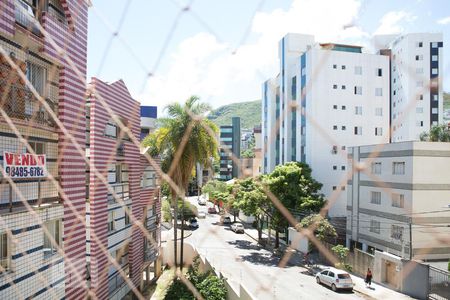 Quarto 2  - vista de apartamento para alugar com 3 quartos, 68m² em Buritis, Belo Horizonte