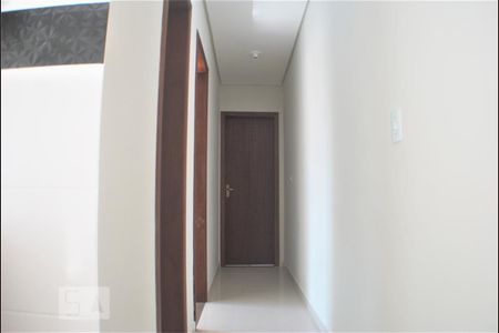 Corredor de apartamento para alugar com 2 quartos, 66m² em Ingleses do Rio Vermelho, Florianópolis