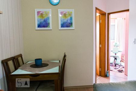 Sala de apartamento à venda com 2 quartos, 48m² em Vila Guarani, Santo André