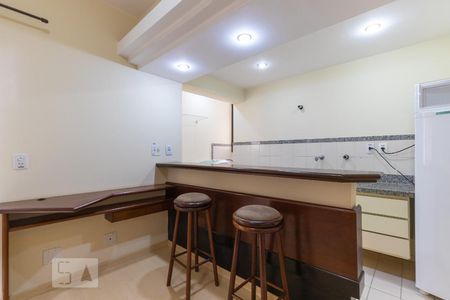 Sala de apartamento para alugar com 1 quarto, 50m² em Cambuí, Campinas