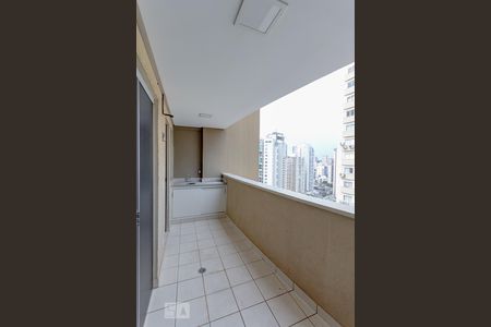 Sacada de apartamento para alugar com 1 quarto, 54m² em Jardim Goiás, Goiânia