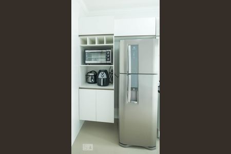 Cozinha de apartamento à venda com 2 quartos, 58m² em Vila Scarpelli, Santo André