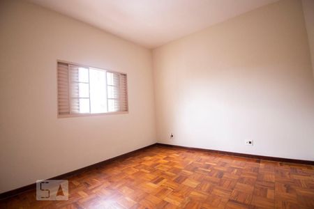 quarto 1 de casa para alugar com 3 quartos, 120m² em Jardim Leonor, Campinas