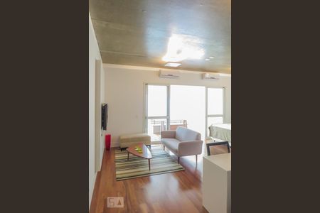 Sala  de kitnet/studio para alugar com 1 quarto, 61m² em Itaim Bibi, São Paulo