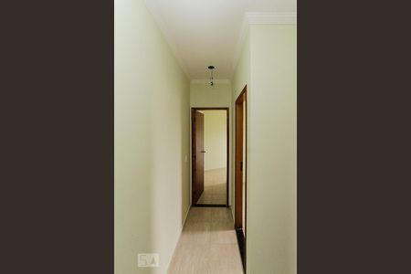 Corredor de casa de condomínio para alugar com 3 quartos, 100m² em Vila Granada, São Paulo
