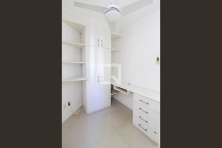 Quarto 1 de apartamento para alugar com 3 quartos, 74m² em Barra da Tijuca, Rio de Janeiro