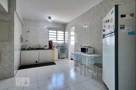 Cozinha de apartamento para alugar com 3 quartos, 125m² em Água Branca, São Paulo
