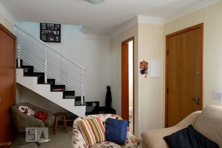 Casa de condomínio à venda com 80m², 2 quartos e 2 vagasSALA