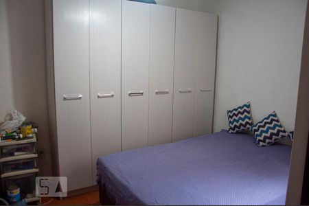 Quarto 2 de apartamento para alugar com 2 quartos, 60m² em Partenon, Porto Alegre