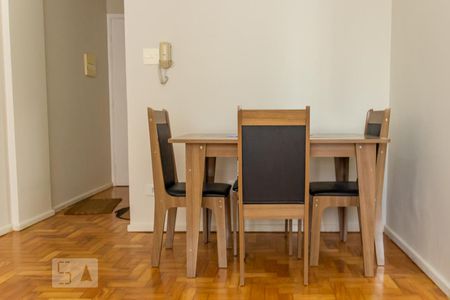 Sala de apartamento para alugar com 2 quartos, 68m² em Vila Clementino, São Paulo