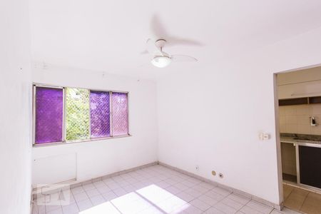 Sala de apartamento para alugar com 2 quartos, 49m² em Pechincha, Rio de Janeiro