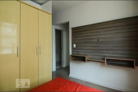 Quarto de kitnet/studio à venda com 1 quarto, 37m² em Centro Histórico, Porto Alegre