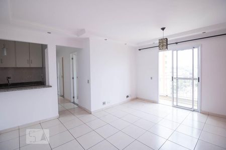 Sala de apartamento à venda com 3 quartos, 75m² em Vila América, Santo André