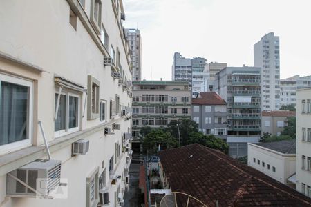 Vista Quarto 1 de apartamento para alugar com 2 quartos, 70m² em Ipanema, Rio de Janeiro