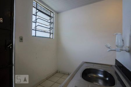 Cozinha de apartamento para alugar com 1 quarto, 30m² em Vila Gumercindo, São Paulo