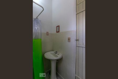 Banheiro de apartamento para alugar com 1 quarto, 30m² em Vila Gumercindo, São Paulo