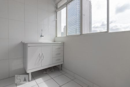 Cozinha de kitnet/studio para alugar com 1 quarto, 36m² em Liberdade, São Paulo