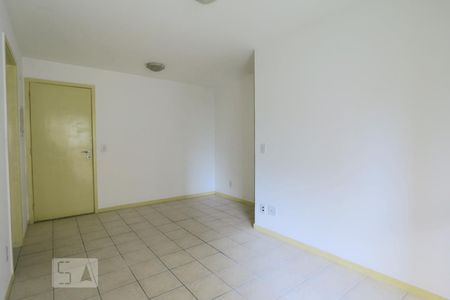 Sala  de apartamento para alugar com 2 quartos, 70m² em Jacarepaguá, Rio de Janeiro