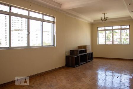 Sala de apartamento para alugar com 3 quartos, 82m² em Vila Monumento, São Paulo