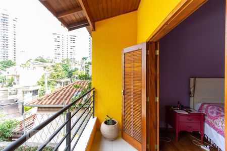 Varanda da suíte de casa à venda com 3 quartos, 240m² em Paraíso do Morumbi, São Paulo