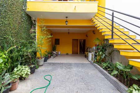 Casa à venda com 240m², 3 quartos e 2 vagas Casa à venda com 240m², 3 quartos e 2 vagasGaragem