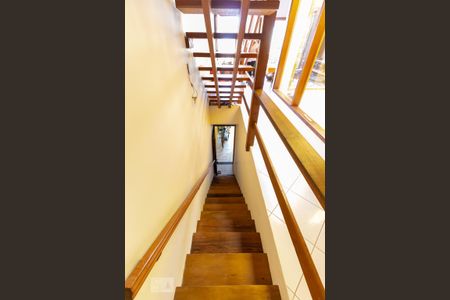 Casa à venda com 240m², 3 quartos e 2 vagas Casa à venda com 240m², 3 quartos e 2 vagasEntrada de serviço