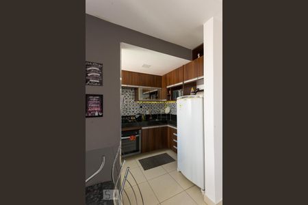 Cozinha de apartamento à venda com 2 quartos, 55m² em Serrano, Belo Horizonte