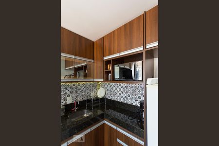 Cozinha de apartamento à venda com 2 quartos, 55m² em Serrano, Belo Horizonte