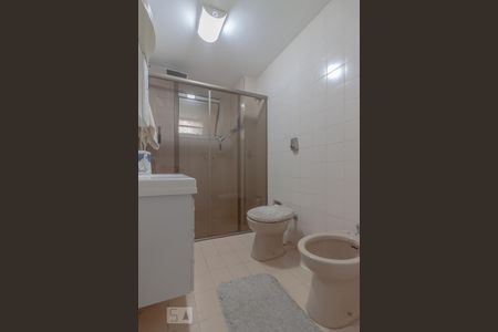 Banheiro  de apartamento à venda com 1 quarto, 76m² em Cambuci, São Paulo