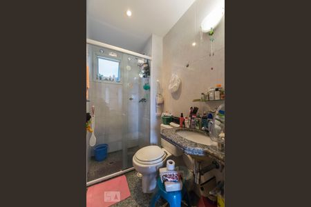 Banheiro social de apartamento à venda com 2 quartos, 56m² em Vila São José, São Paulo