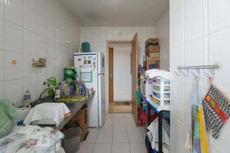 Cozinha de apartamento à venda com 2 quartos, 56m² em Vila São José, São Paulo