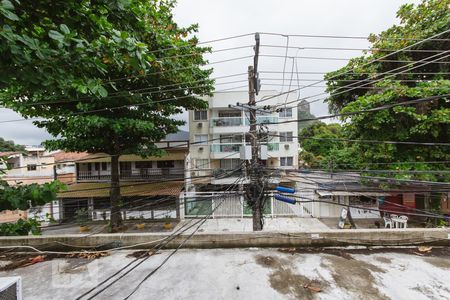 Vista de kitnet/studio para alugar com 1 quarto, 30m² em Curicica, Rio de Janeiro