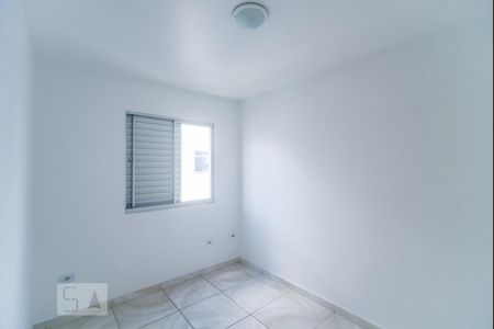 Quarto 1 de apartamento para alugar com 2 quartos, 58m² em Vila Granada, São Paulo